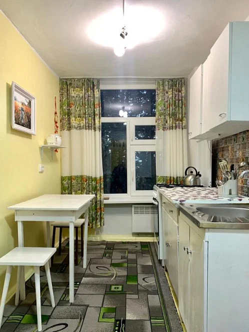 1-комнатная 2х-уровневая квартира Загородная 10/Б, Ялта Фото: 2 из 4