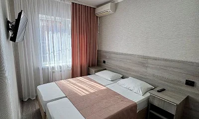 "На Калинина" гостевой дом, Ейск Фото: 1 из 18