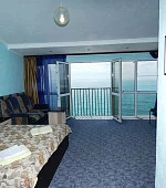 "Улучшенный" 3х-местный (вид на море)