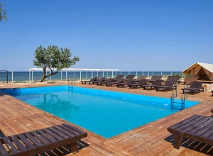"Sup Marina Glamping"   Пересыпь