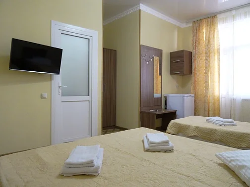 "Массандра" гостиница, Лоо Фото: 22 из 49