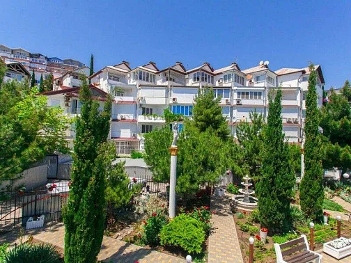 "Дельфин" эллинг, Алушта Фото: 4 из 35