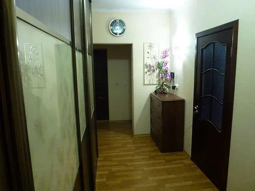 2х-комнатная квартира Жуковская 18, Геленджик Фото: 4 из 17