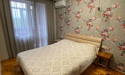 2х-комнатная квартира Агрба 13 кв 11, Пицунда Фото: 1 из 20