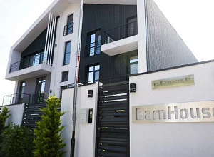  отель "Барнхаус"  дом - забронировать