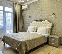 2х-комнатная квартира Мира 15