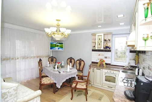 1-комнатная квартира в частном доме Саранчева 37, Алушта Фото: 3 из 7