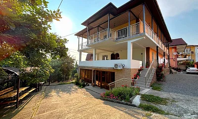 "Ангелина" гостевой дом, Лоо Фото: 1 из 46