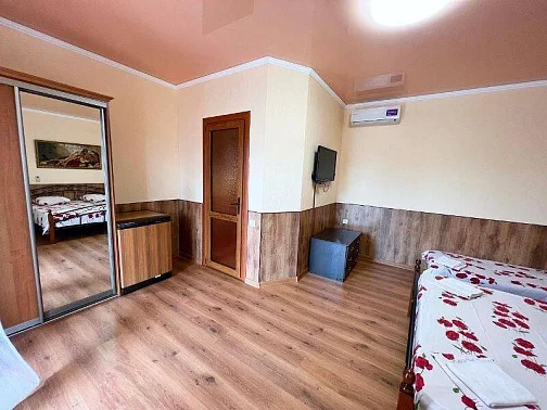 "У Гриши" мини-гостиница, Кабардинка Фото: 16 из 18