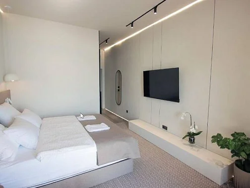 "4 Rooms" мини-гостиница, Сухум Фото: 6 из 28