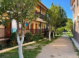 "Магнолия" гостевой дом Лдзаа