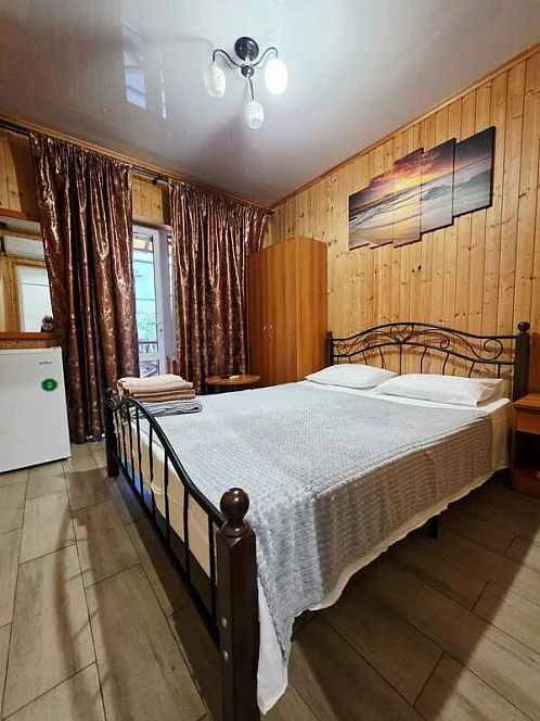 "У Ларисы" гостевой дом, Гагра Фото: 11 из 48