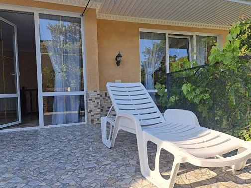 "На Бассейной" дом под-ключ, Ялта Фото: 4 из 24