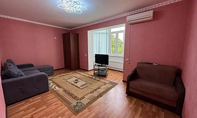 2х-комнатная квартира Кодорское шоссе 18 кв 25, Сухум Фото: 1 из 25