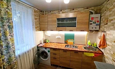 2х-комнатная квартира Старшинова 4, Феодосия Фото: 1 из 14