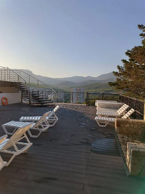 "В курортном комплексе Лучистое" квартира-студия, Алушта Фото: 13 из 37