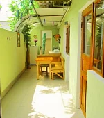 "2х-комнатный" с кухней и двориком