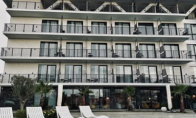 "Riviera Hotel" гостиница, Сухум Фото: 1 из 22