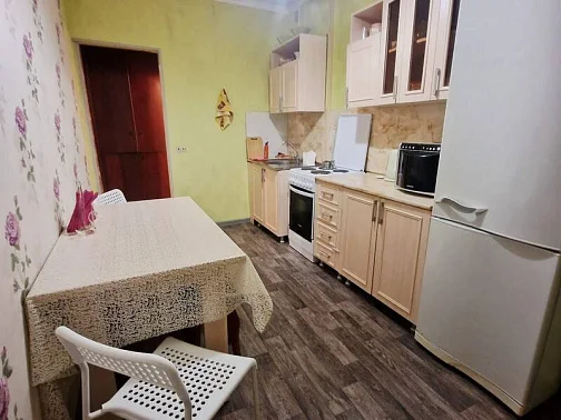 4х-комнатная квартира Агрба 18 кв 66, Пицунда Фото: 7 из 21