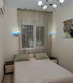 "2х-местный с двуспальной кроватью"