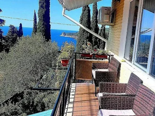 "С видом на море и горы" этаж под-ключ, Гурзуф Фото: 21 из 32