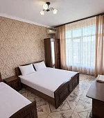 "Улучшенный с балконом и видом на горы и бассейн" 3х-местный