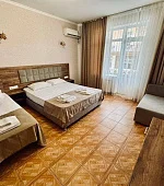 "Полулюкс" с балконом 4х-местный