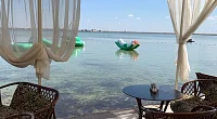 "Морской клуб Лагуна" отель, Мирный