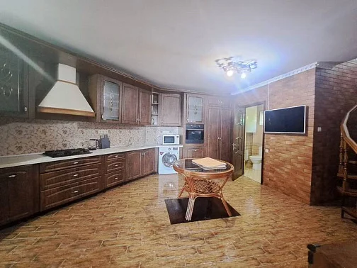 "На Бассейной" дом под-ключ, Ялта Фото: 8 из 24