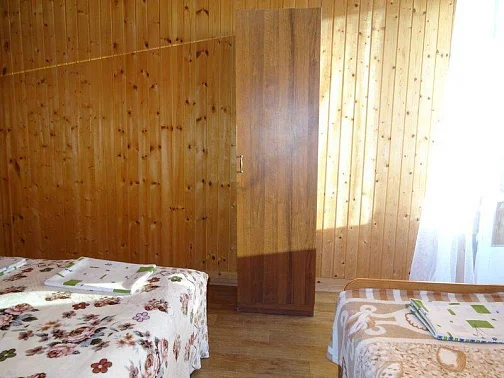 "Дом Ерванта" частный сектор, Пицунда Фото: 43 из 50