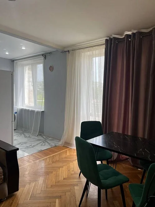 2х-комнатная квартира Акиртава 9 кв 71, Сухум Фото: 7 из 14