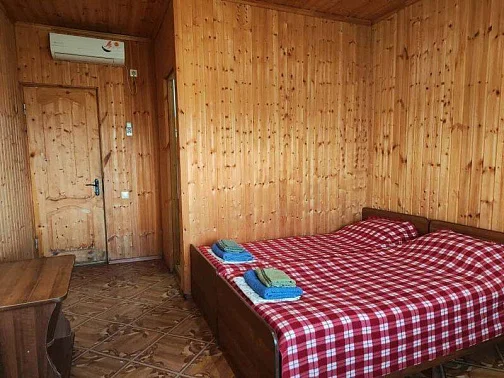 "Дом Ерванта" частный сектор, Пицунда Фото: 6 из 50