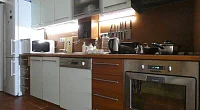 Эллинг Гагариной 25/90, Утёс