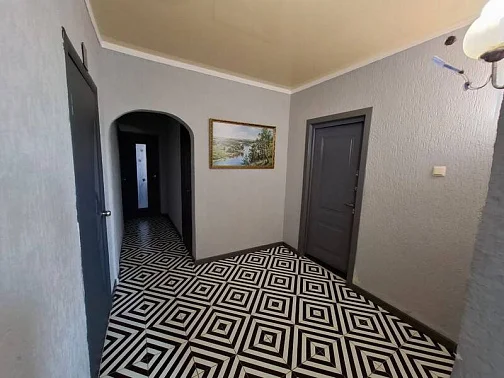 3х-комнатная квартира Агрба 35 кв 88, Пицунда Фото: 2 из 12