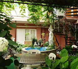 "Итальянский Дворик" гостевой дом