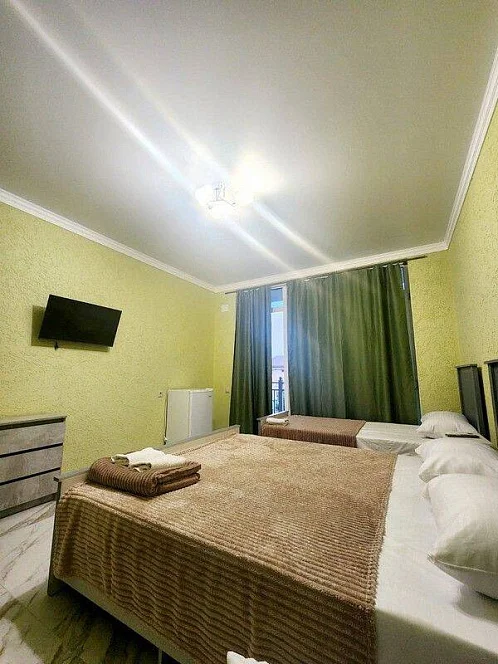 "У Ларисы" гостевой дом, Гагра Фото: 33 из 48