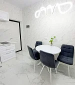 "1-комнатный с кухней"