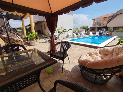 "Калифорния" мини-гостиница, Новофёдоровка Фото: 4 из 47