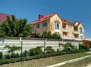 "Корона" гостевой дом Черноморское