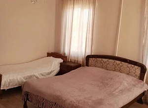 "У Индиры" частный сектор Гудаута