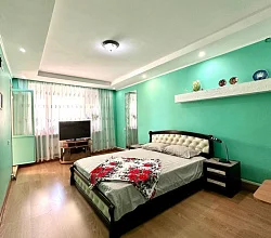 3х-комнатная квартира Нахимова 2/Б кв 15