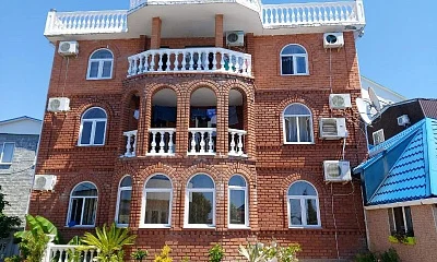 "Три А" гостиница, Лоо Фото: 1 из 49
