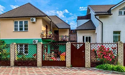 "Greens" гостевой дом, Благовещенская Фото: 1 из 47