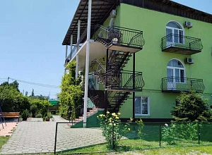 "Династия" гостевой дом Береговое