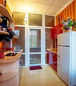 "2х-комнатный с балконом (спальня + кухня-гостиная)"