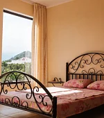 "Семейный" 3х-местный (с завтраком и ужином)