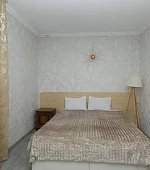 "Люкс с отдельным входом"