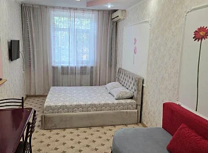 Евпатория   Горького 15/А - квартиры снять посуточно