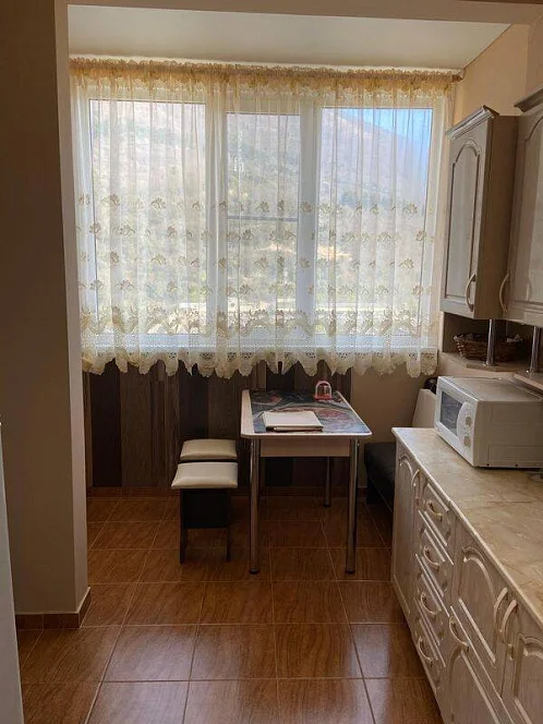 3х-комнатная квартира Абазгаа 49/5 кв 80, Гагра Фото: 4 из 13