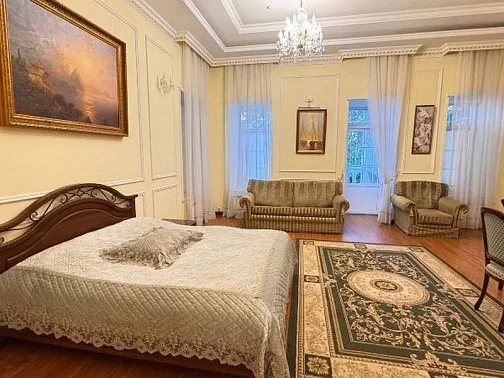 Апартамент "Делюкс Премьер" в гостинице "Таврида", Ялта Фото: 12 из 19